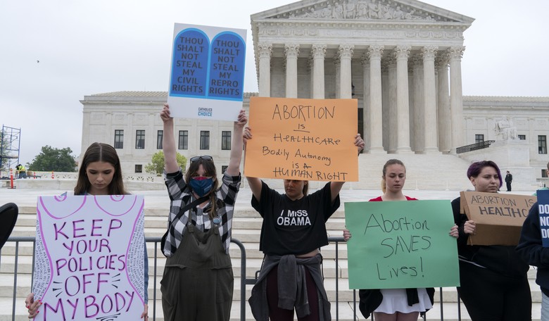 Pro-Abortion Activists to Make Last-Ditch Effort to Preserve Roe v. Wade