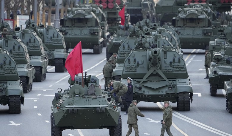 Russia Buying Artillery Ammunition From North Korea Was Not on My Bingo Card