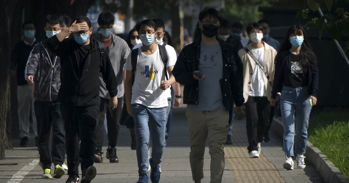 USC, UCLA Doctors: Masks Not Effective in Stopping the Spread of COVID