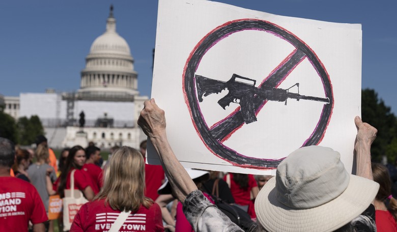 Slate Peddles More Falsehoods About Concealed Carry and Gun Violence