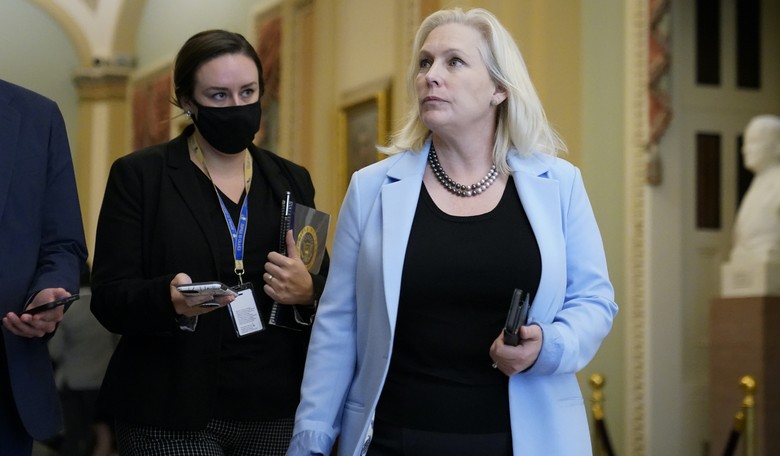 Fed up Manager Shows How It’s Done After Gillibrand Flouts NY’s Mask Rules in His Restaurant