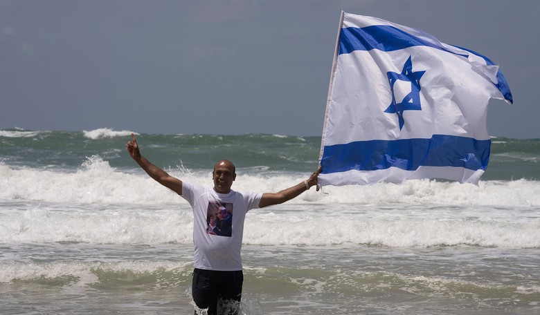 The Scourge of Jewish Self-Division, or The 'Court Jews' Are Busy at Work