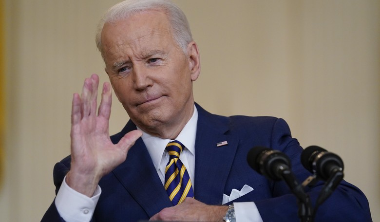 Controversy Over Report: Biden Called Zelensky and Said 'Brace' for Invasion