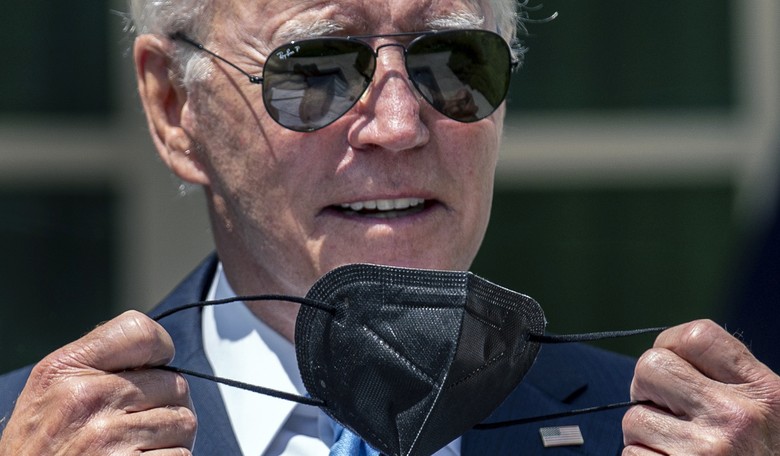 Reporters Nail Biden for Blowing off COVID Guidance in Another 'Rules for Thee' Moment