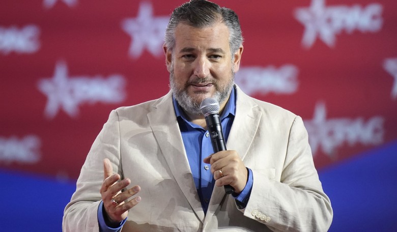 Grab the Popcorn, America: 2024 Republican Hopefuls Head to New Hampshire
