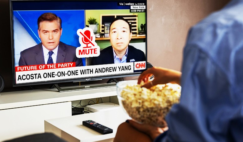 CNN Axed Brian Stelter, buț Word Is They're Not Done With the Purge Yet