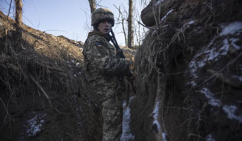Russia Suspends Most Offensive Operations in Reaction to Ukraine's Surprising Counteroffensive