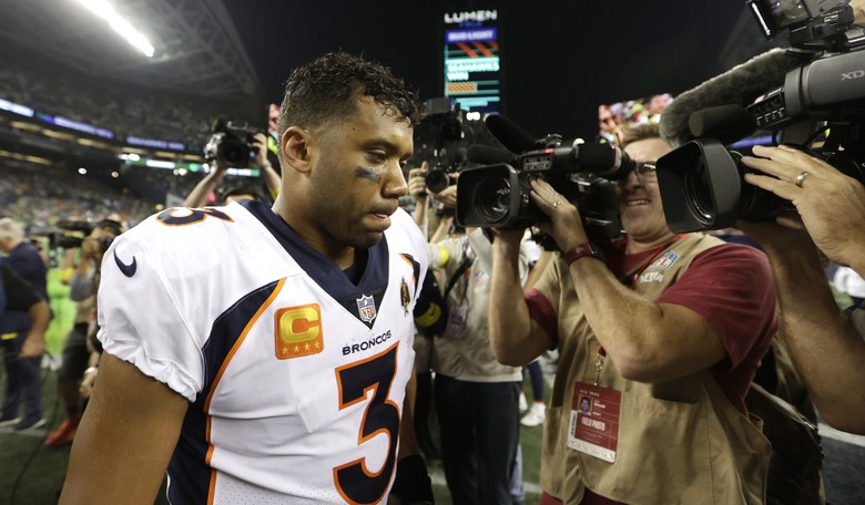 Broncos Ruin Russell Wilson's Debut With an All-Time Horrible Coaching Decision
