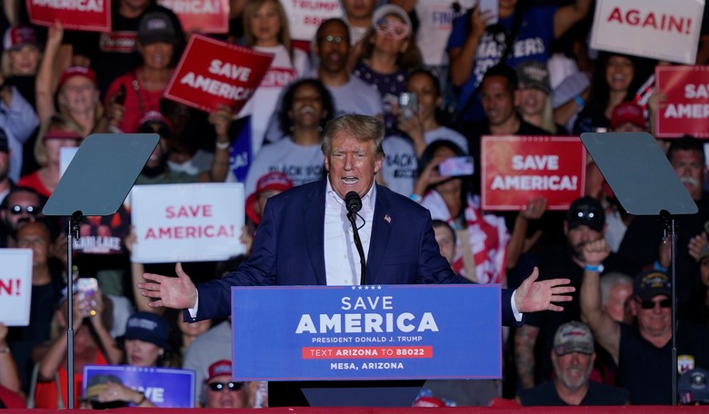 UPDATED: Trump Campaign Denies Sending Fundraising Email Purporting to Be From DeSantis