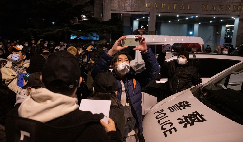 Biden White House Digs Hole in Pathetic Statements on China Protests, Zero-COVID Crackdowns
