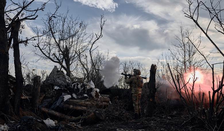 Putin's War, Week 46. Putin Shakes up the Army Command, Prigozhin Shows How It's Done, and Western Tanks for Ukraine Are on the Way