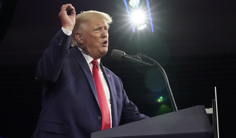 Trump Weighs in on Ukraine, Calls Russian Actions 'Genocide'