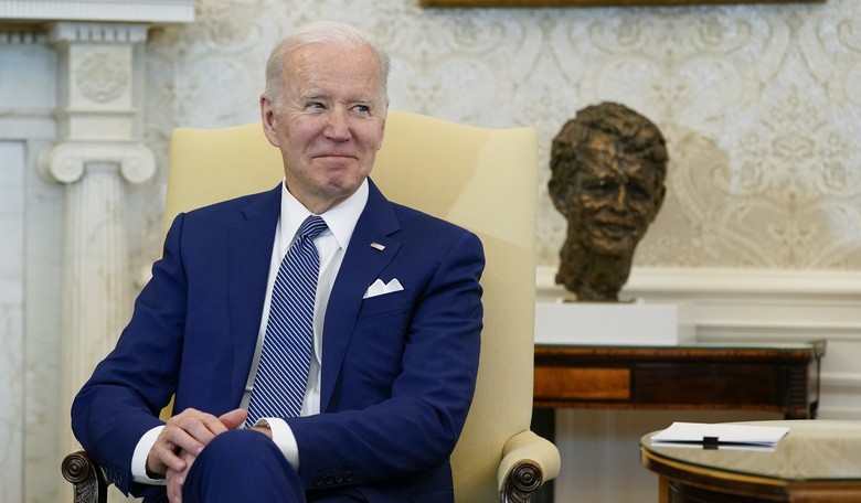 Biden Treats Reporters Like Dirt Again as the White House Make Rules to Restrict Press