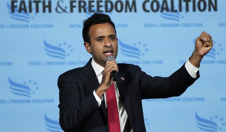 Vivek Ramaswamy Says He's Considering Giving a Pardon to Hunter Biden, Other Biden Family Members