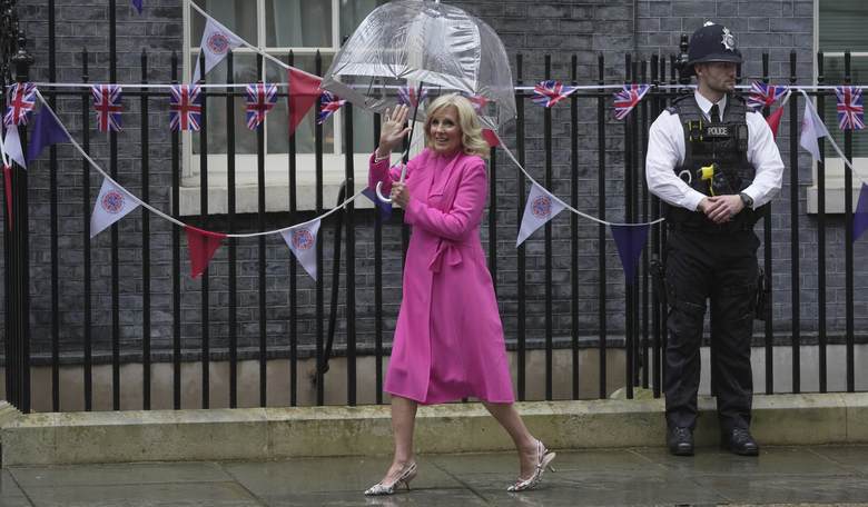 Coronation Day: Mostly peaceful protesters arrested, Biden tweets congratulations, Jill in London