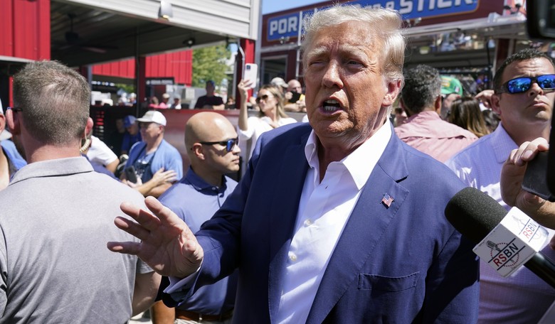 Trump Pledges to Appoint Special Counsel to Go After 'Manchurian Candidate' Biden