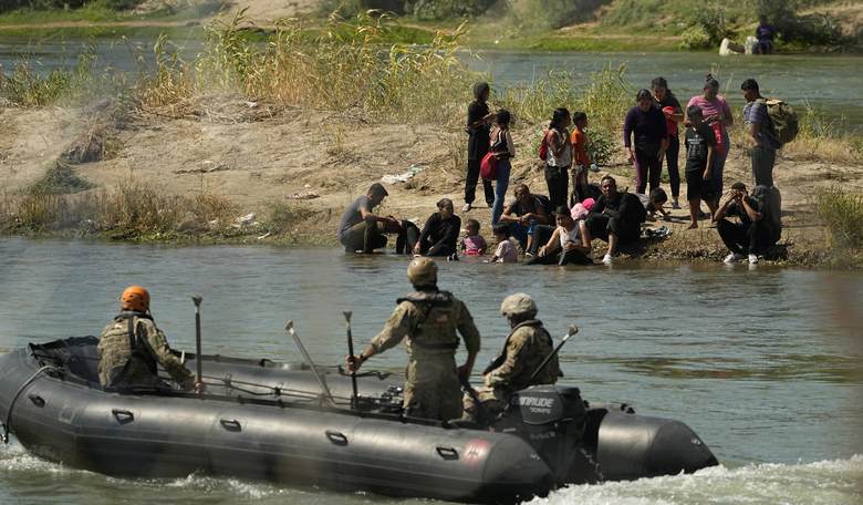 Oh, Really? Mexico 'Categorically Rejects' New Immigration Laws in Texas
