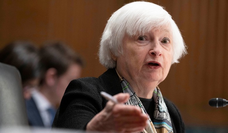 Yellen Commits Grave Error in Show of American Weakness in China