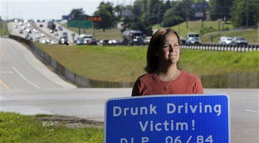 New Tennessee bill: Drunk drivers who kill a parent will pay child support to that person's children