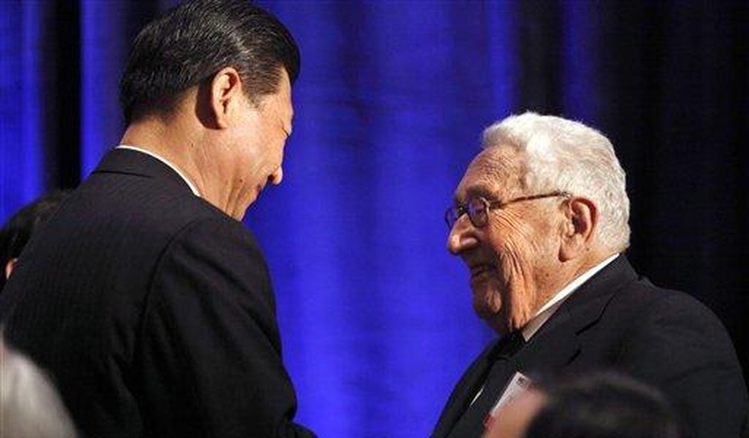 Henry Kissinger Makes Surprise Visit to China