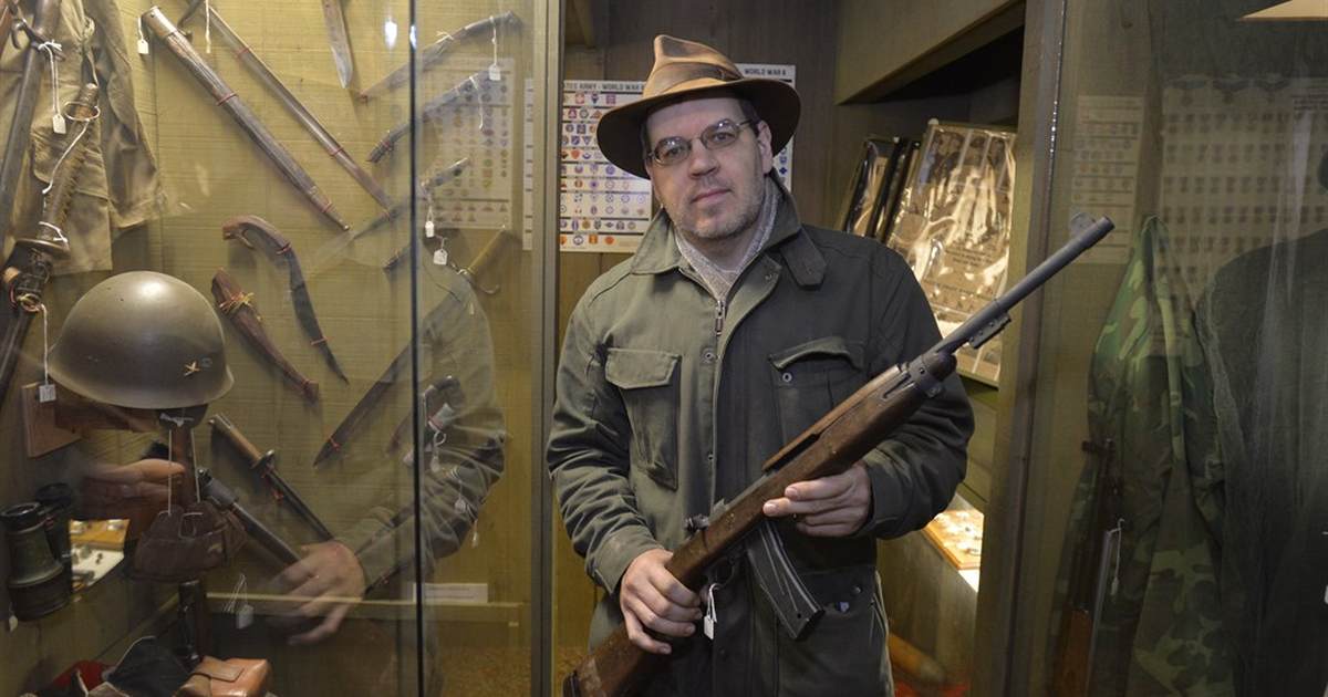 Author Stephen Hunter makes valid point about guns - Vimarsana News