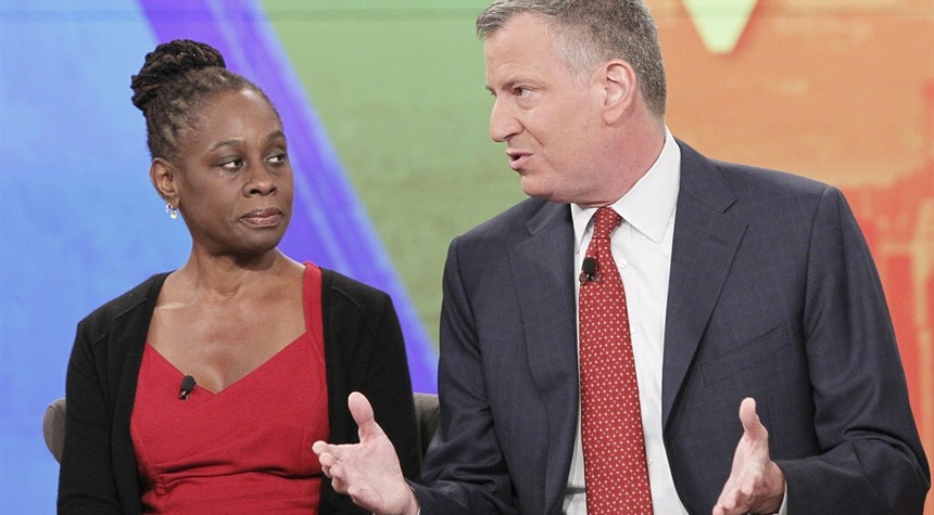 Despite a Massive Budget Crisis, de Blasio's Wife Maintains a Staff That Comes With a Shocking Price Tag