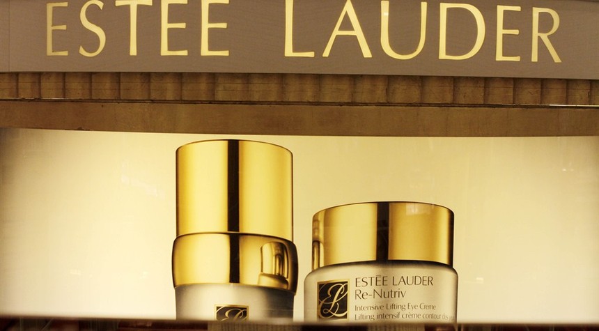 Estee Lauder Employees Demand Ouster of Ronald Lauder for Trump Donations