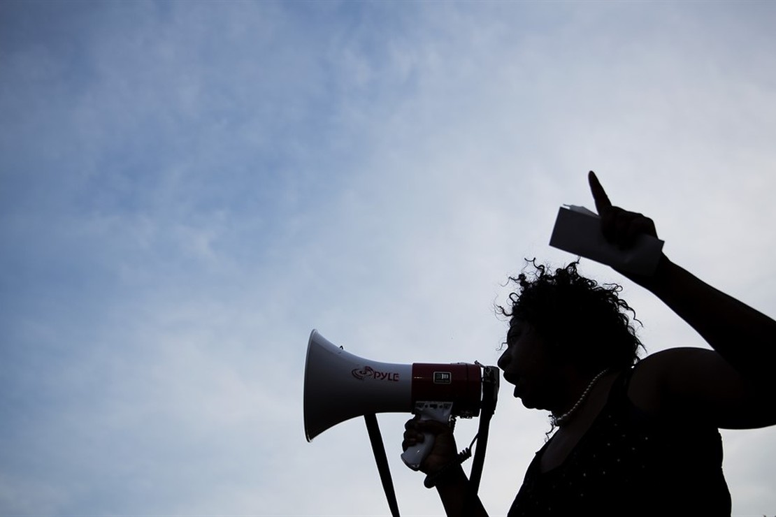 COVID MELTDOWN: Hero Takes Bullhorn and Drops Some Lockdown Truth in the Costco Menswear Department