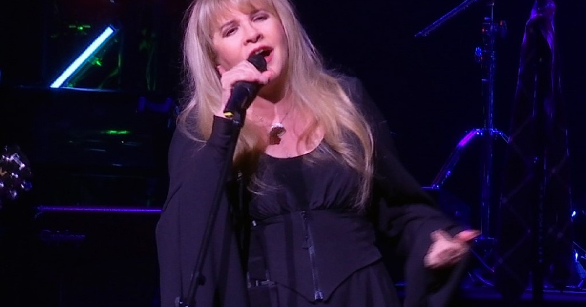 Stevie Nicks, other celebs criticized in the aftermath of wildfires on Maui - Vimarsana News