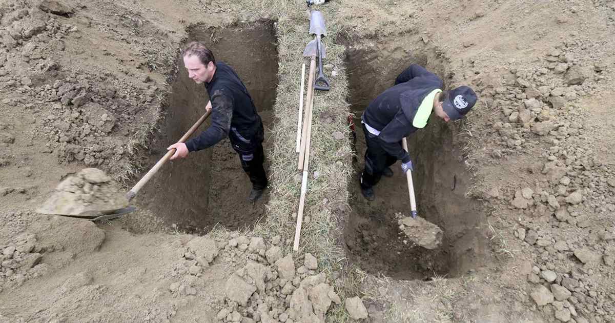 America Not Content With Rock Bottom, Keeps Digging - Vimarsana News