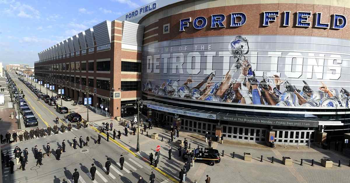 Detroit Lions Fans Complaining About a Tornado Warning Are Offsides in Their Complaints - Vimarsana News