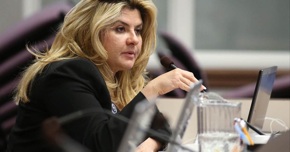 Yeah, Nevada Judge Michele Fiore Is Controversial, but at Least She's Not Absolutely Spineless - Vimarsana News