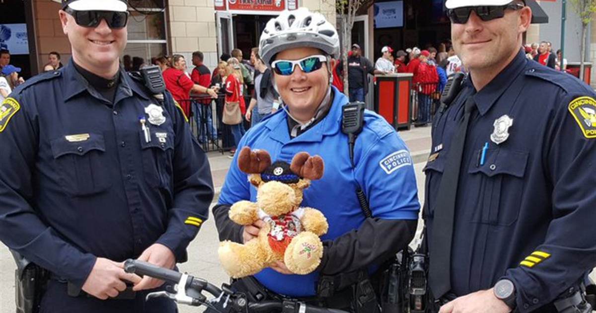 The media begins to notice that we're running out of cops - Vimarsana News