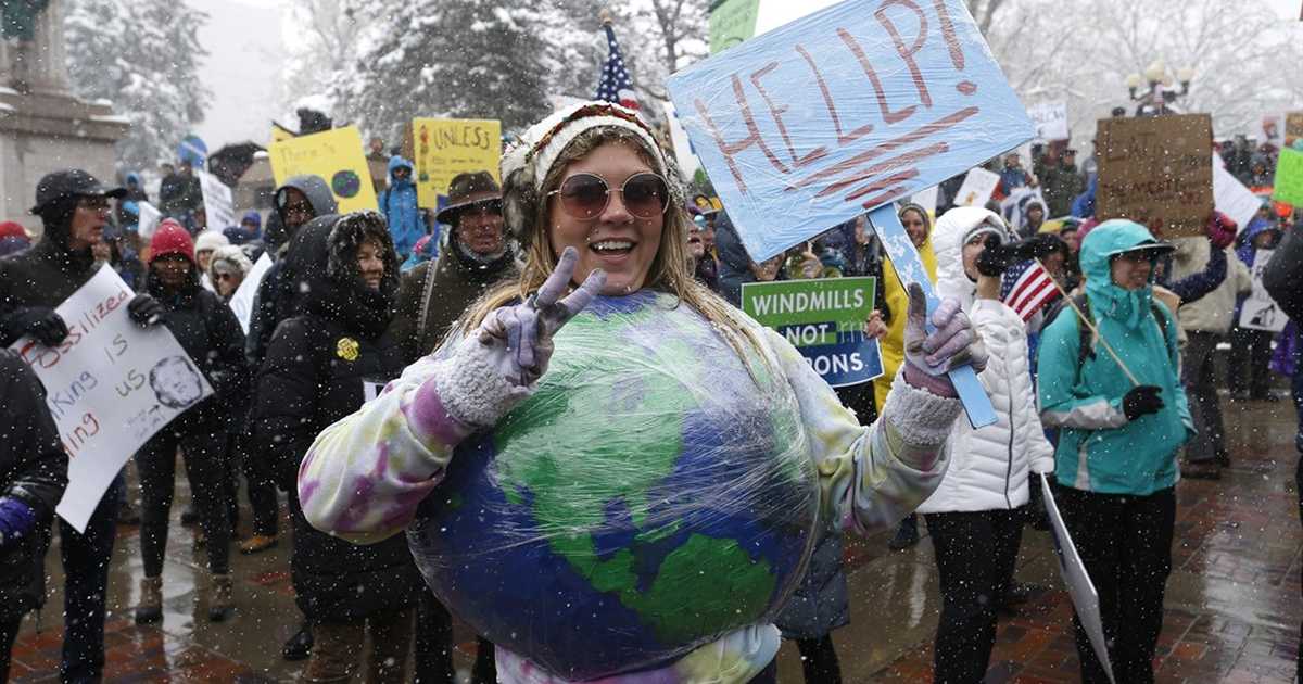 Save the Planet -- Invest in Fossil Fuels - Vimarsana News