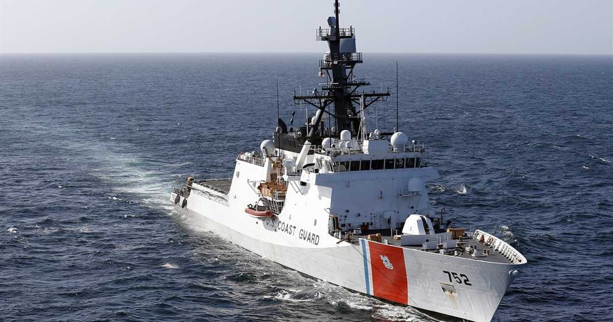 Coast Guard Searching for 3 American Sailors Reported Missing off the Coast of Mexico - Vimarsana News