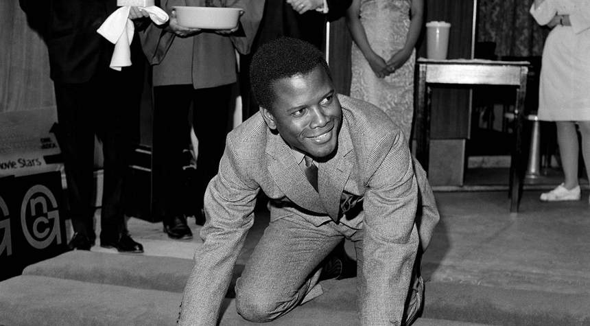 Sidney Poitier, First Black Man to Win the Best Actor Academy Award, Dies at 94