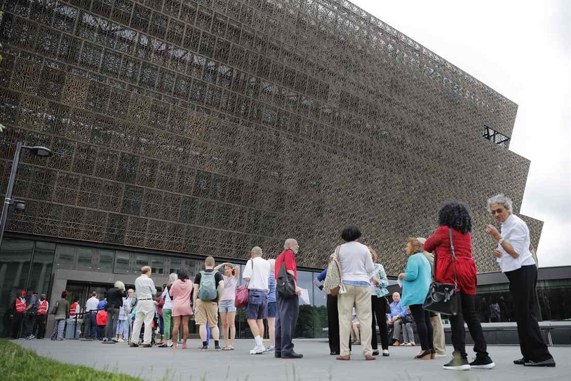 Congress Approves Smithsonian Museums for Latinos and Women - Vimarsana News
