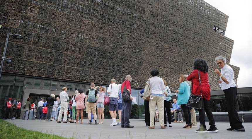 Congress Approves Smithsonian Museums for Latinos and Women