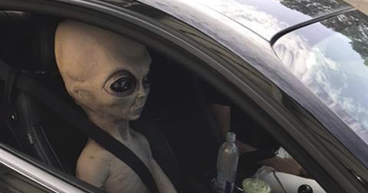 I'm Not Saying It's Aliens, But in 2027 It Will Be Aliens - Vimarsana News