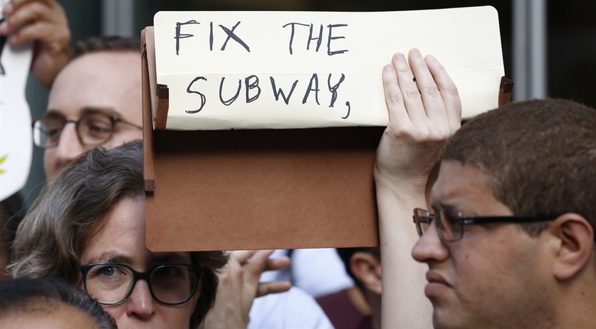New York and Chicago look at "platform doors" to stop subway attacks