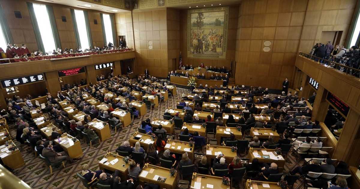 West Coast, Messed Coast™ Report: Oregon Senate Republicans Go Balls Out to Stop Left's Sick Bills - Vimarsana News