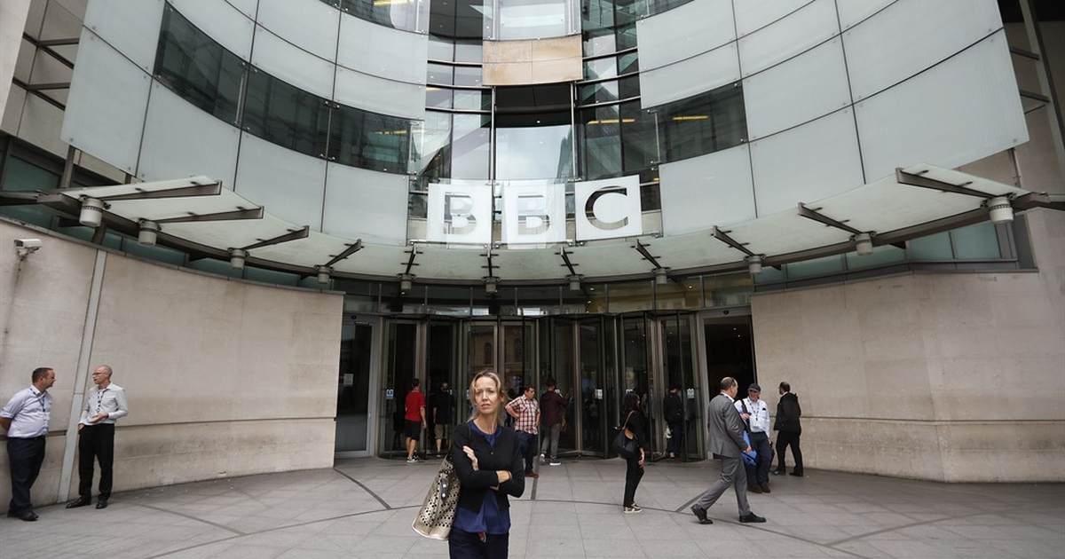 Feel-Good Friday: BBC Dad edition - Vimarsana News