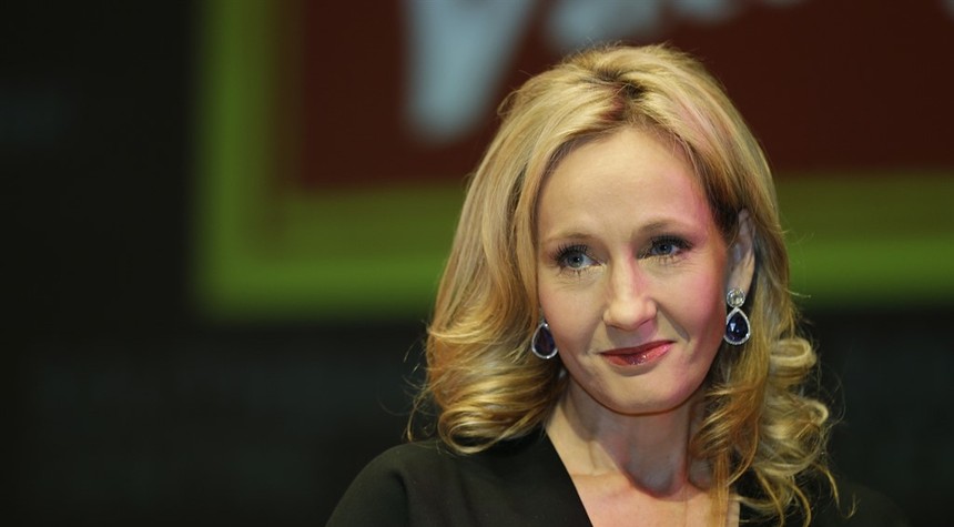 JK Rowling returns an award after criticism from the group that gave it to her
