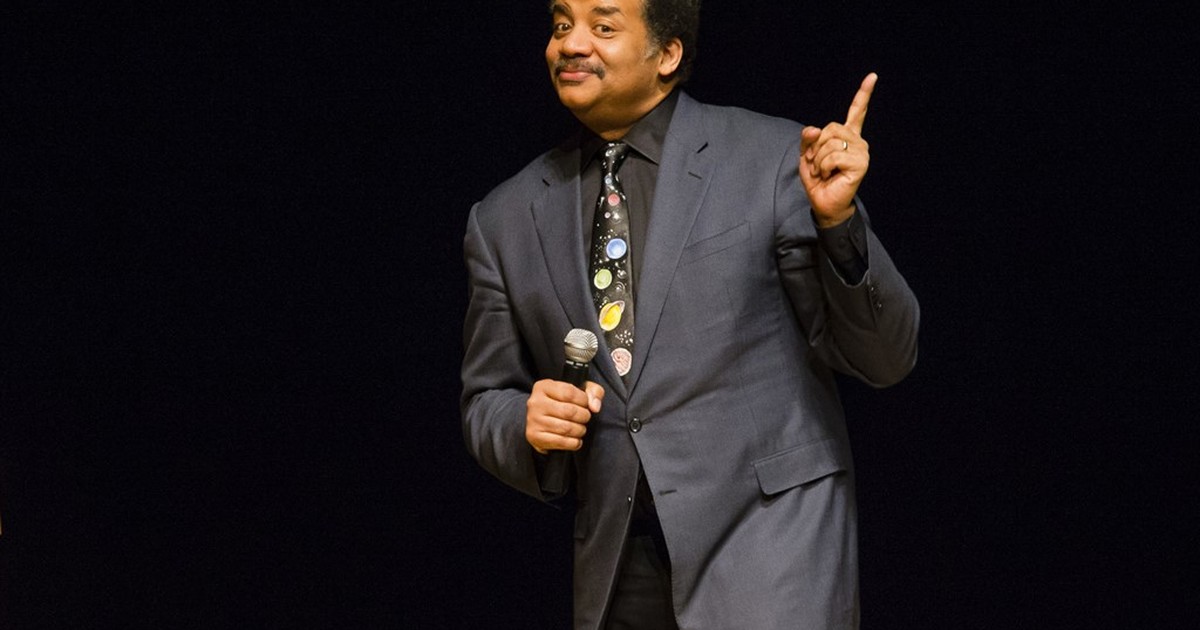 Neil deGrasse Tyson Gets Skewered By Steak Company On Twitter - Vimarsana News
