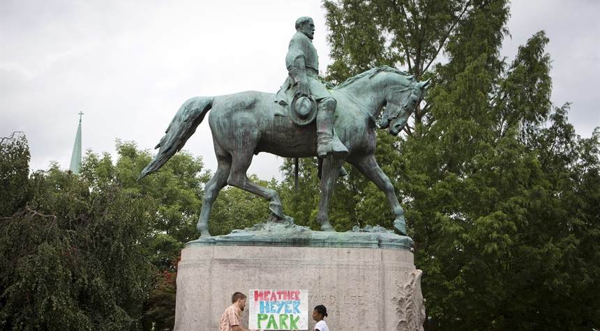 Poll: Strong majority opposes removing Confederate monuments