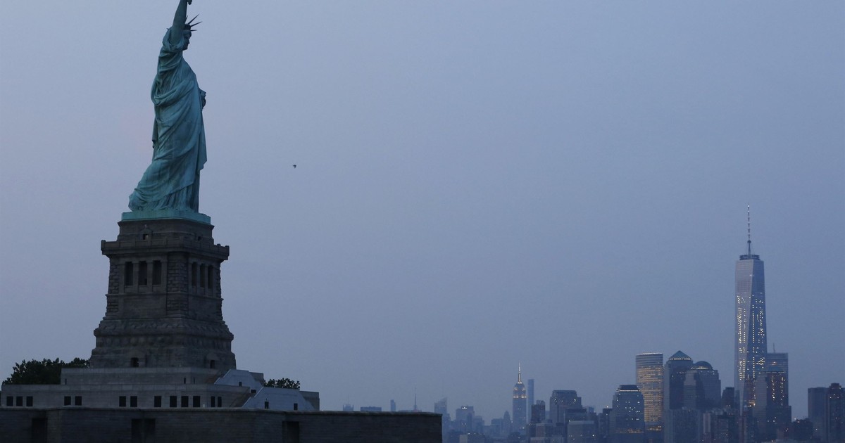 Hold on to Your Huddled Masses: New York City Doesn't Want Any More Illegal Immigrants – PJ Media - Vimarsana News