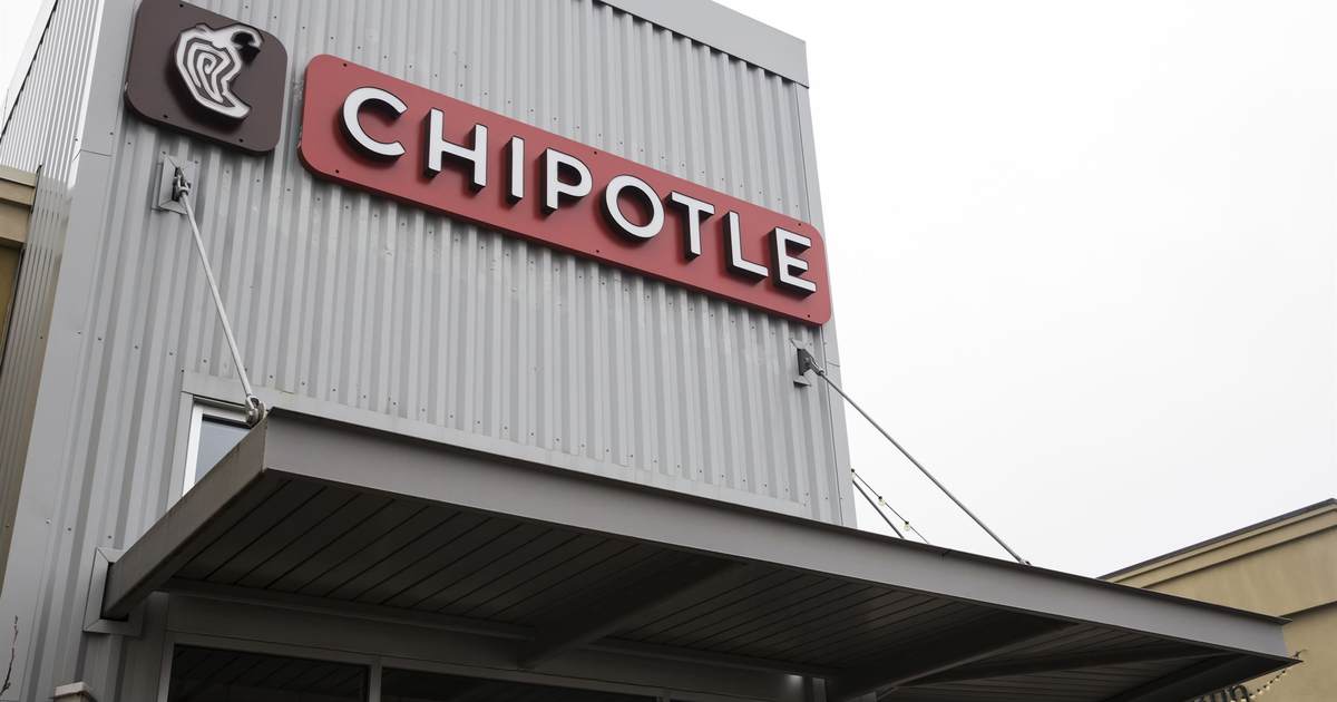 Felony Charges After Gun Drawn In Chipotle Parking Lot Argument - Vimarsana News