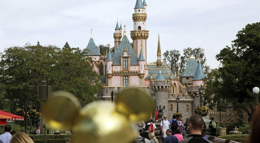 Disneyland Cancels Vital Annual Passholder Program In The Face Of Continued CA Shutdowns