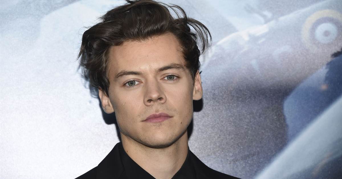 Singer Harry Styles to donate $1 million to gun control efforts - Vimarsana News