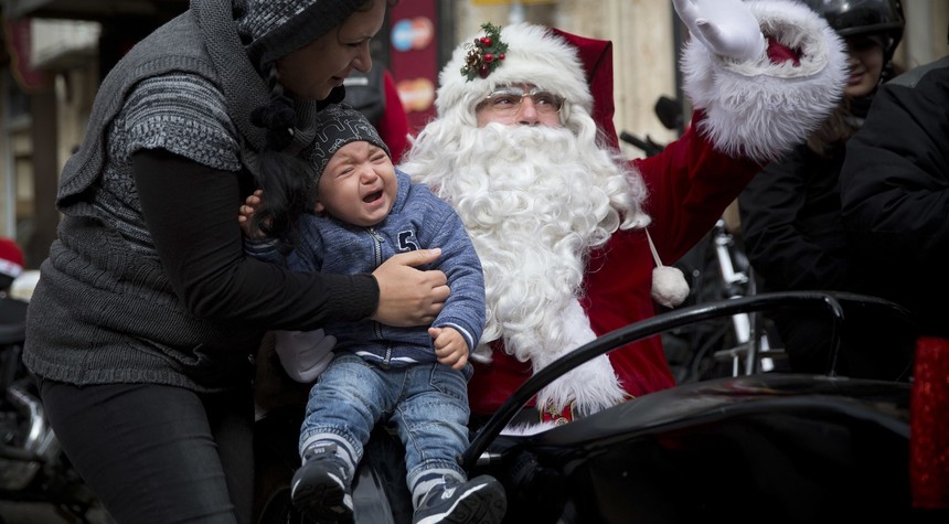 Ho-Ho-Oh No! America faces a national Santa shortage